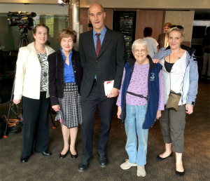 Haviland Steele, Hans Ritter's granddaughter, Kathirine Wallace, Ritter's daughter, Duffy Diana and Holly Schumann